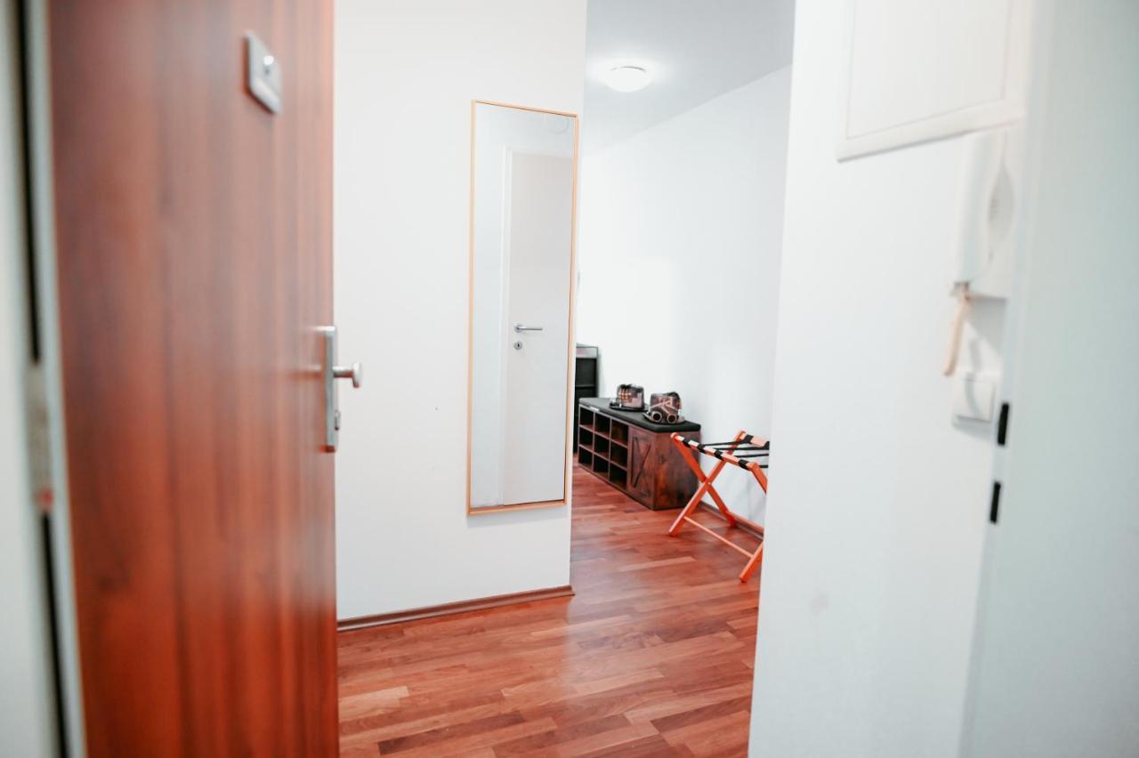 Vienna Shopping Center 8 Appartment Dış mekan fotoğraf