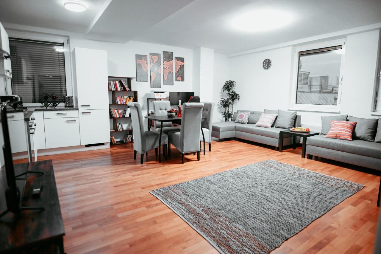 Vienna Shopping Center 8 Appartment Dış mekan fotoğraf